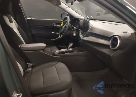 2025 Chevrolet Trax Fwd Ls из США, поврежденный, VIN KL77LFEP1SC043842